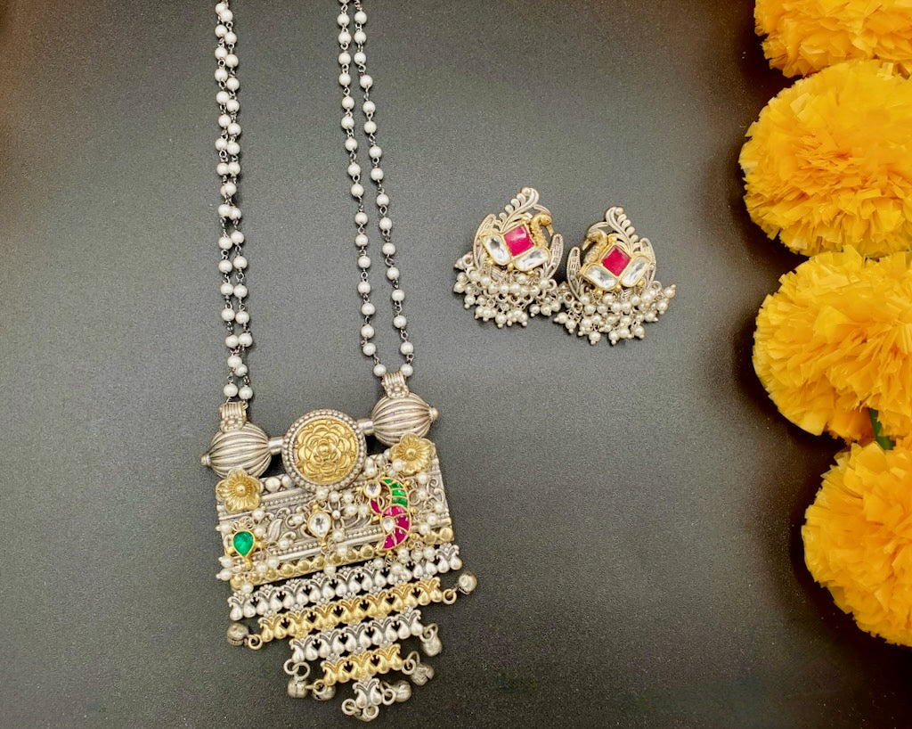 Niharika Fusion Necklace with Earrings