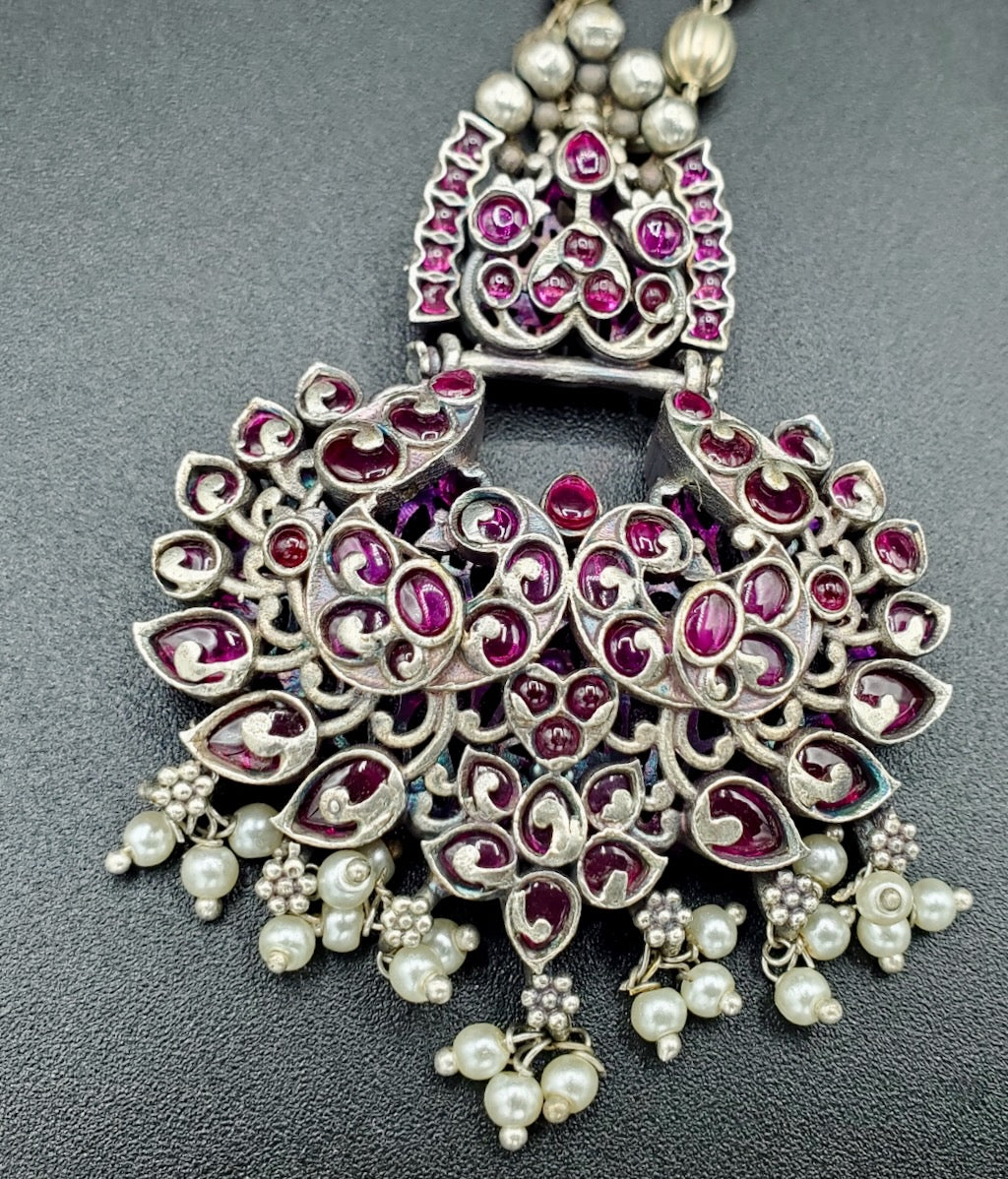 Pavitra Kemp Necklace Set