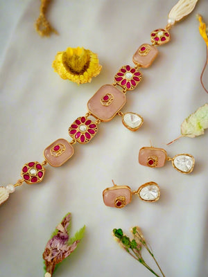 Rimi Kundan Kemp Necklace with Earrings