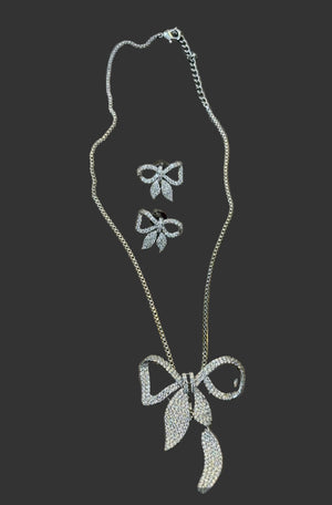 Designer Bow Pendant Set with Earrings
