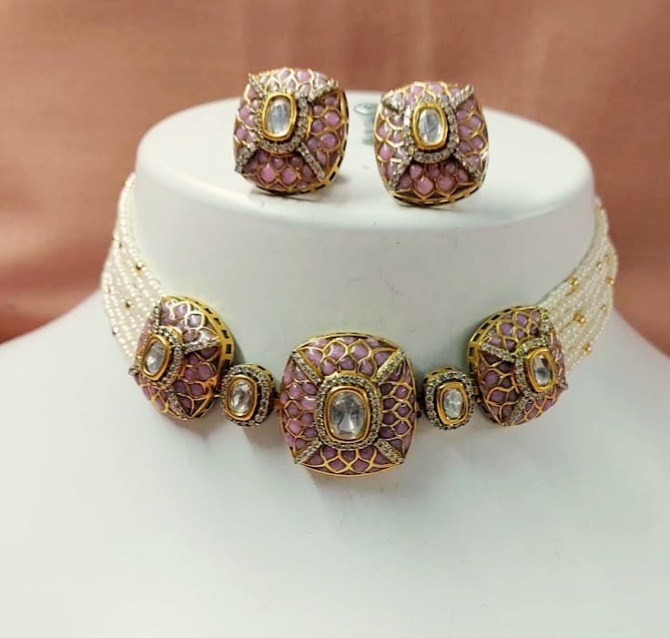 Aurora Epoxy Pearl Choker with Studs