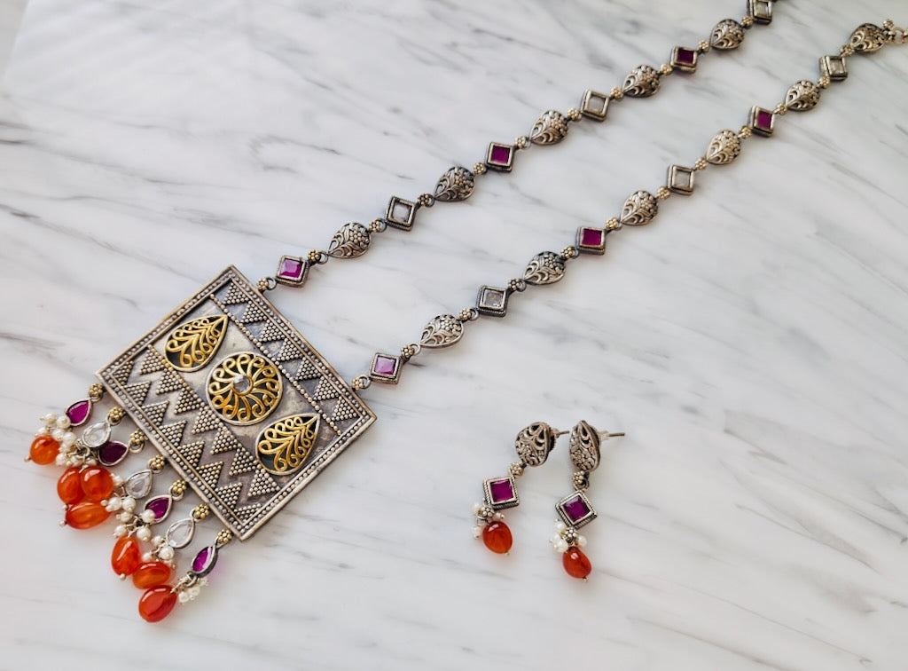 Ahalya chain with rectangular pendant set with earrings