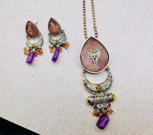 Siya Pendant with earrings