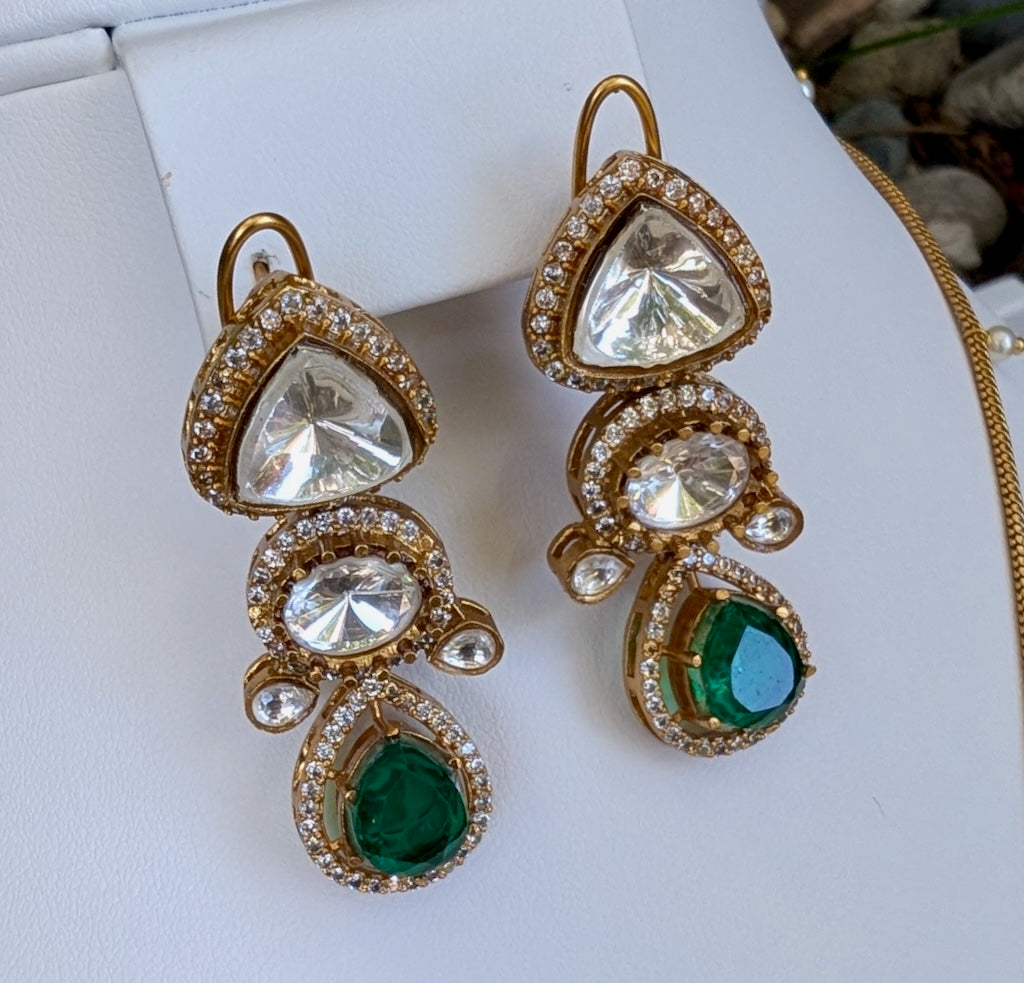 Yana mossanite pendant set with earrings