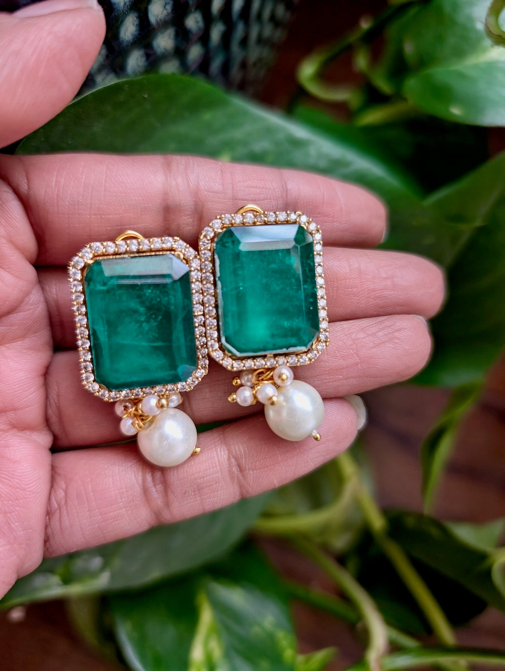 Rohini Emerald Green Doublet Pendant with Earrings