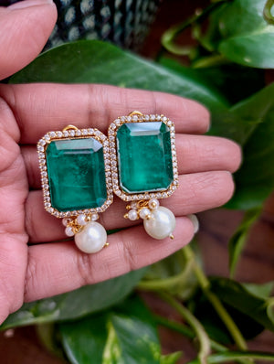 Rohini Emerald Green Doublet Pendant with Earrings