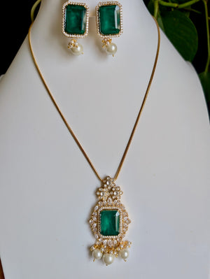 Rohini Emerald Green Doublet Pendant with Earrings