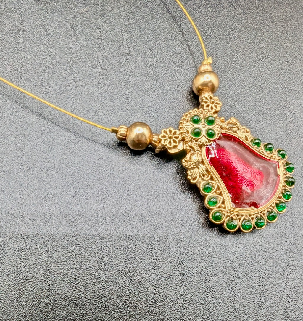 Palakka Invisible Chain with Earrings