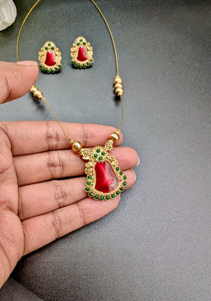 Palakka Invisible Chain with Earrings