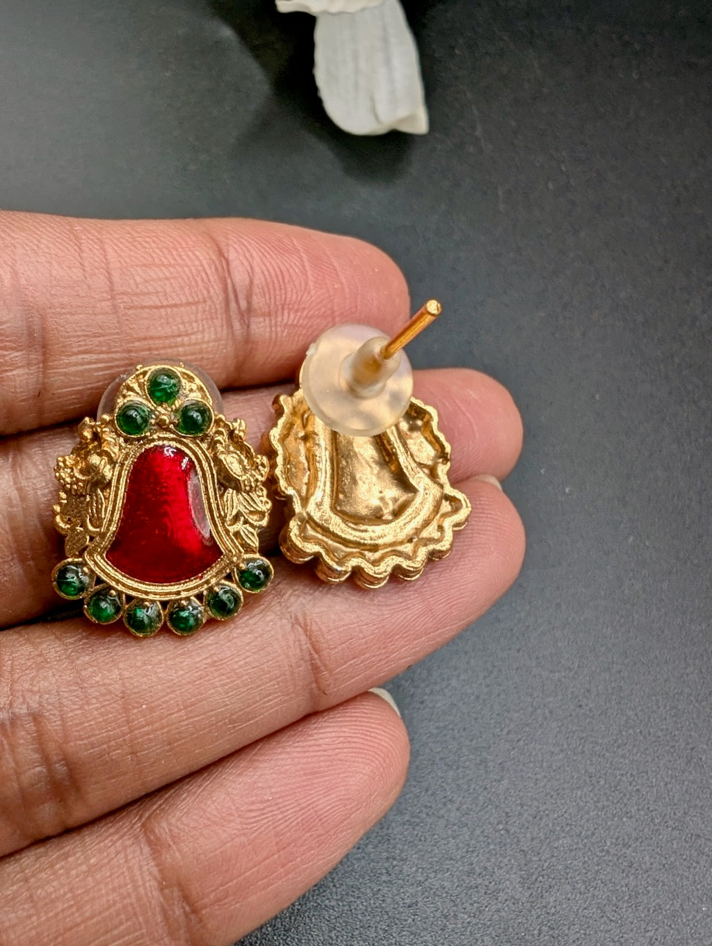 Palakka Invisible Chain with Earrings