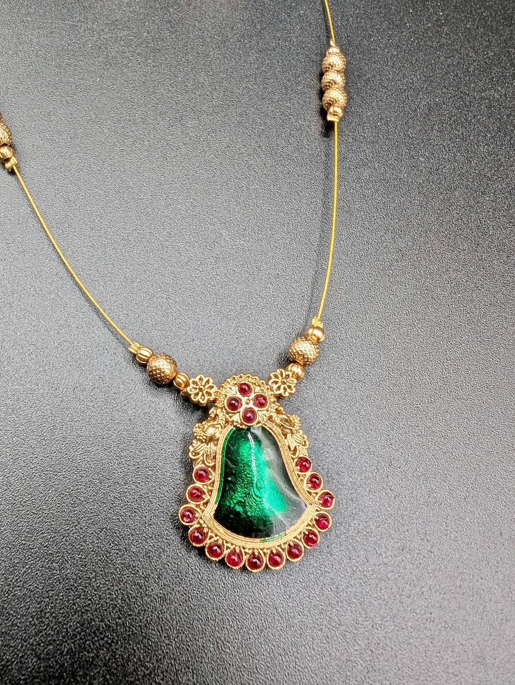 Palakka Invisible Chain with Earrings