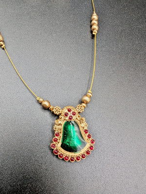 Palakka Invisible Chain with Earrings