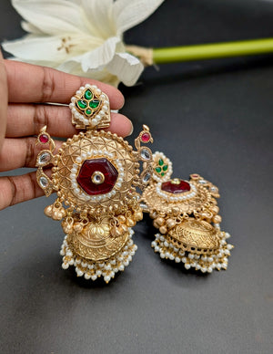 Rashvi Pachi Kundan Jhumkas