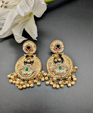 Aadhya Lightweight Ghungroo Chandbalis
