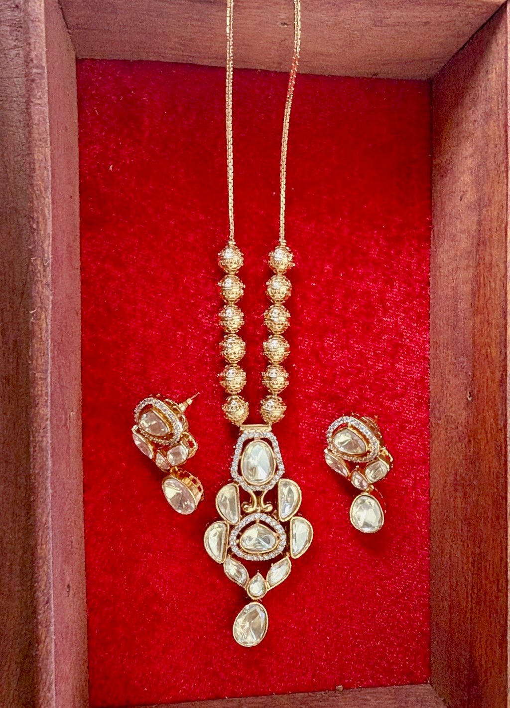 Roopa Premium Moissanite Necklace Set with Earrings
