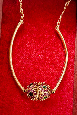 Rajam Kemp Hasli Set with Earrings