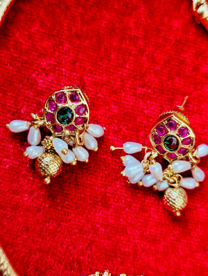 Rajam Kemp Hasli Set with Earrings