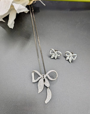 Designer Bow Pendant Set with Earrings