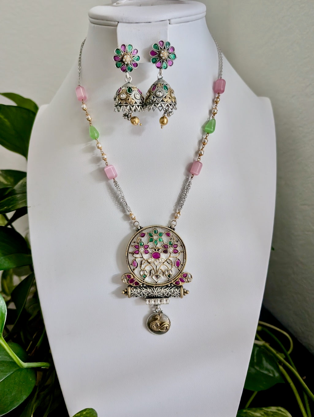 Zuri Dual Tone Chain with Inlay Pendant & Earrings (Available in 2 shapes)