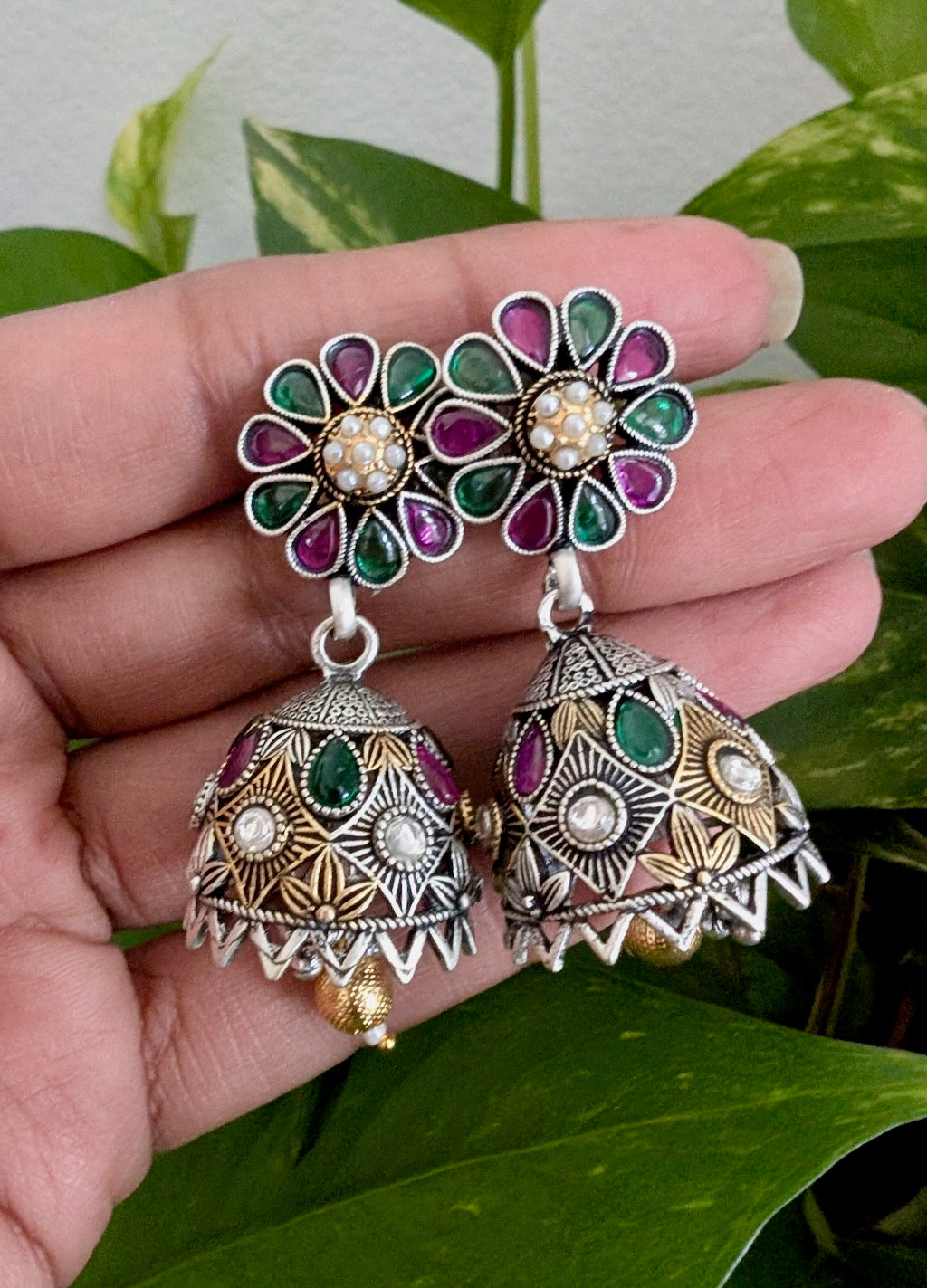 Zuri Dual Tone Chain with Inlay Pendant & Earrings (Available in 2 shapes)