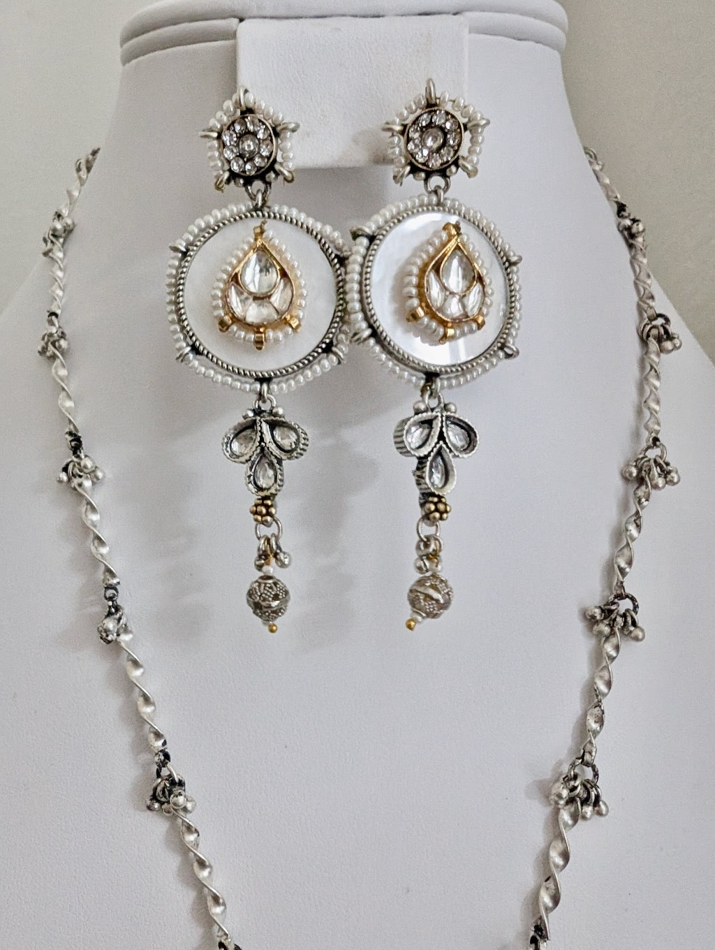 Zoyna SLA Dual Tone Pendant with Earrings