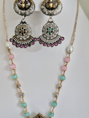 Zuri Dual Tone Chain with Inlay Pendant & Earrings (Available in 2 shapes)