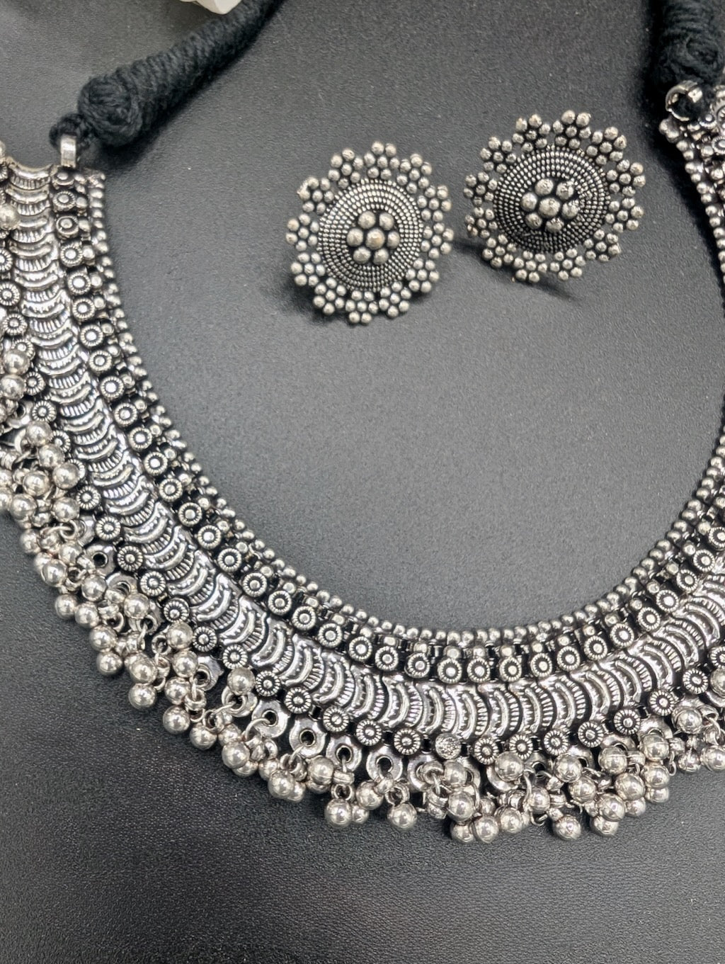 Chaar Ratna Kolhapuri Set (Set includes necklace, earrings, ring & nosepin)