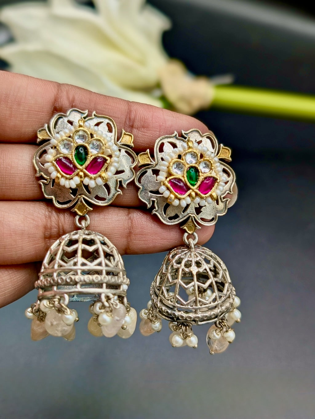 Sitara Jaali Pachi Kundan Jhumkas