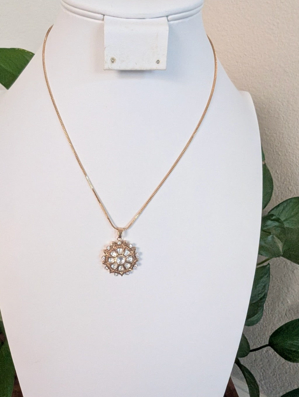 Anisha Moissanite Pendant with Earrings