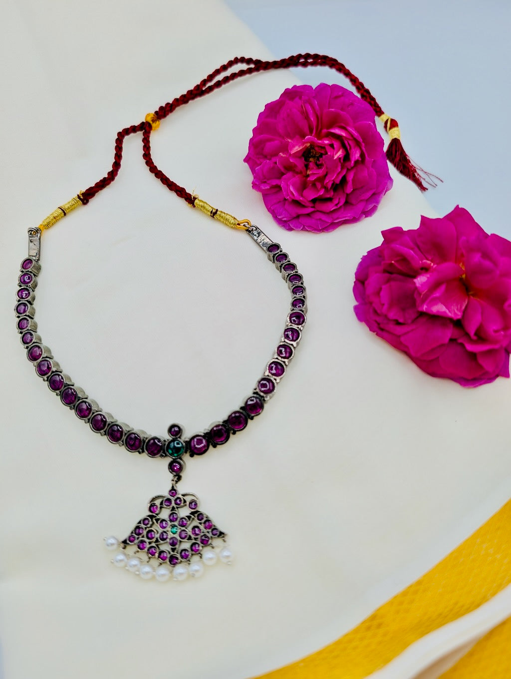 Lavani Black Finish Attigai