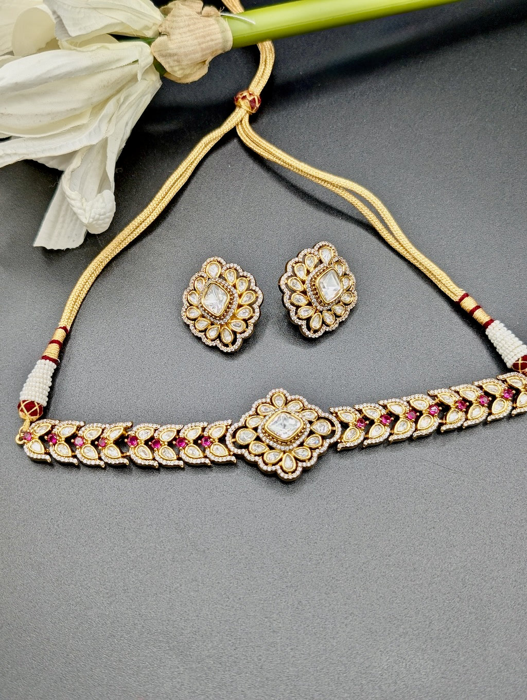 Darya Moissanite Kundan Choker with Studs