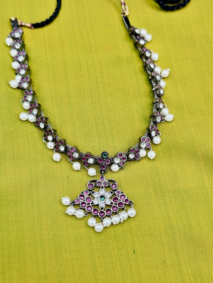 Anjali Kemp Necklace with White Pearls