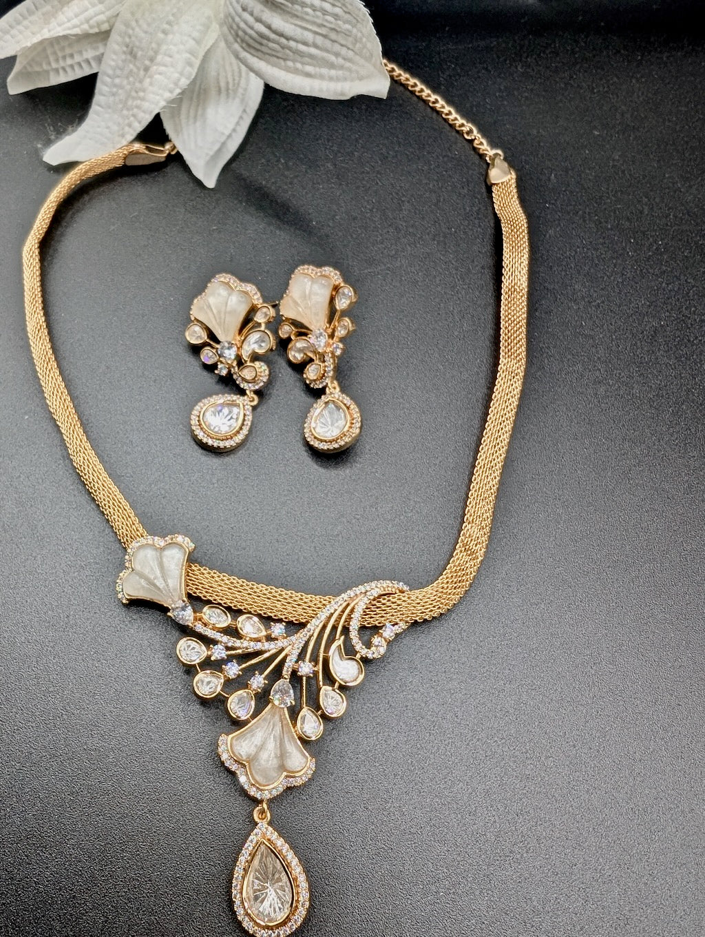 Nala MOP Moissanite Necklace Set with Earrings