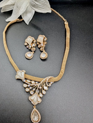 Nala MOP Moissanite Necklace Set with Earrings