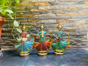 Set of 3 Ladies Musicians